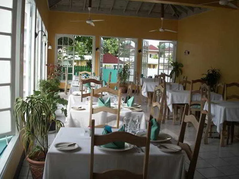 Coral Seas Beach Negril 2*,  Jamaika