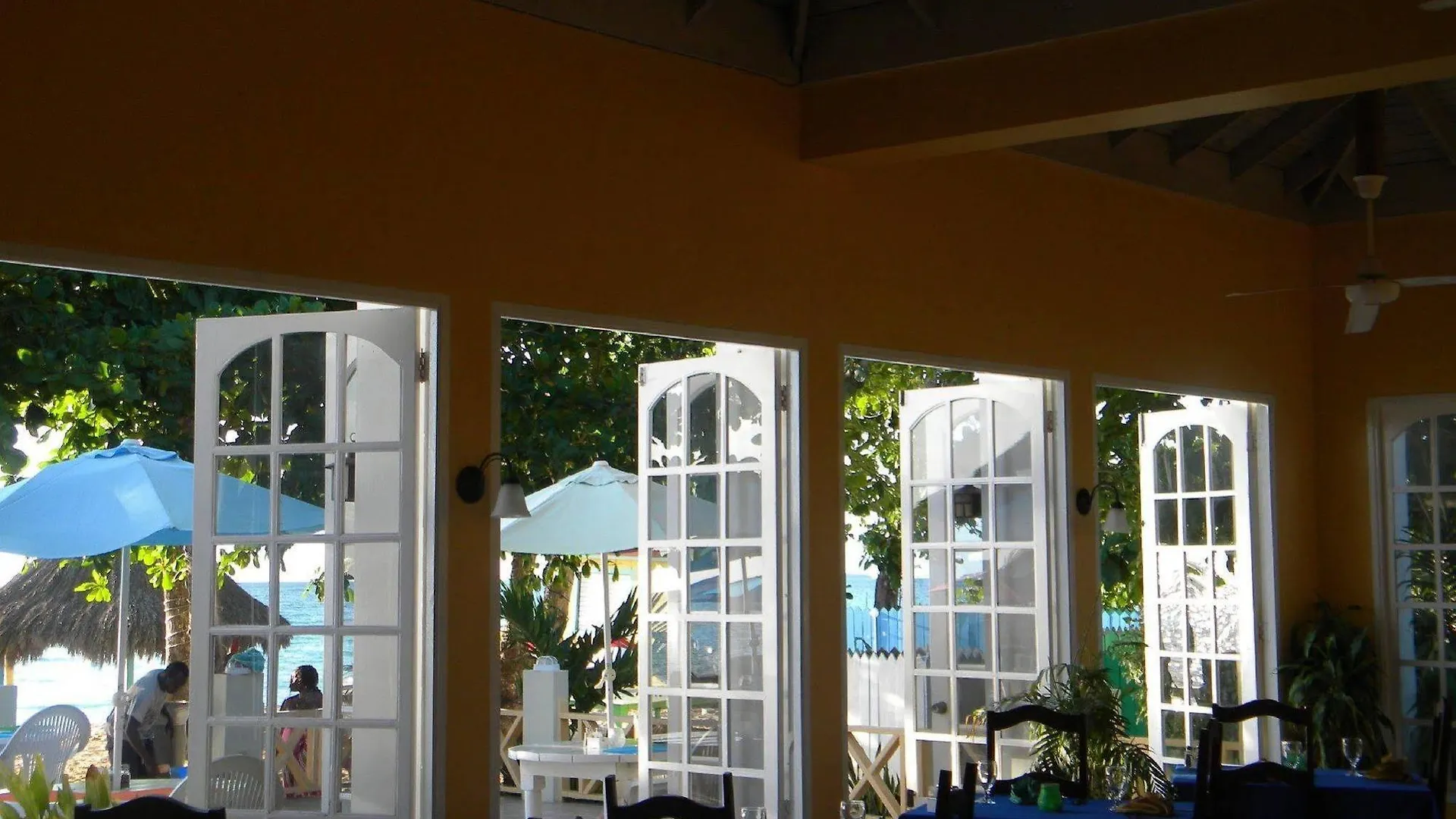 Coral Seas Beach Negril 2*,