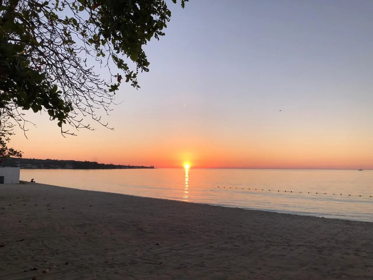Coral Seas Beach Negril Hotel